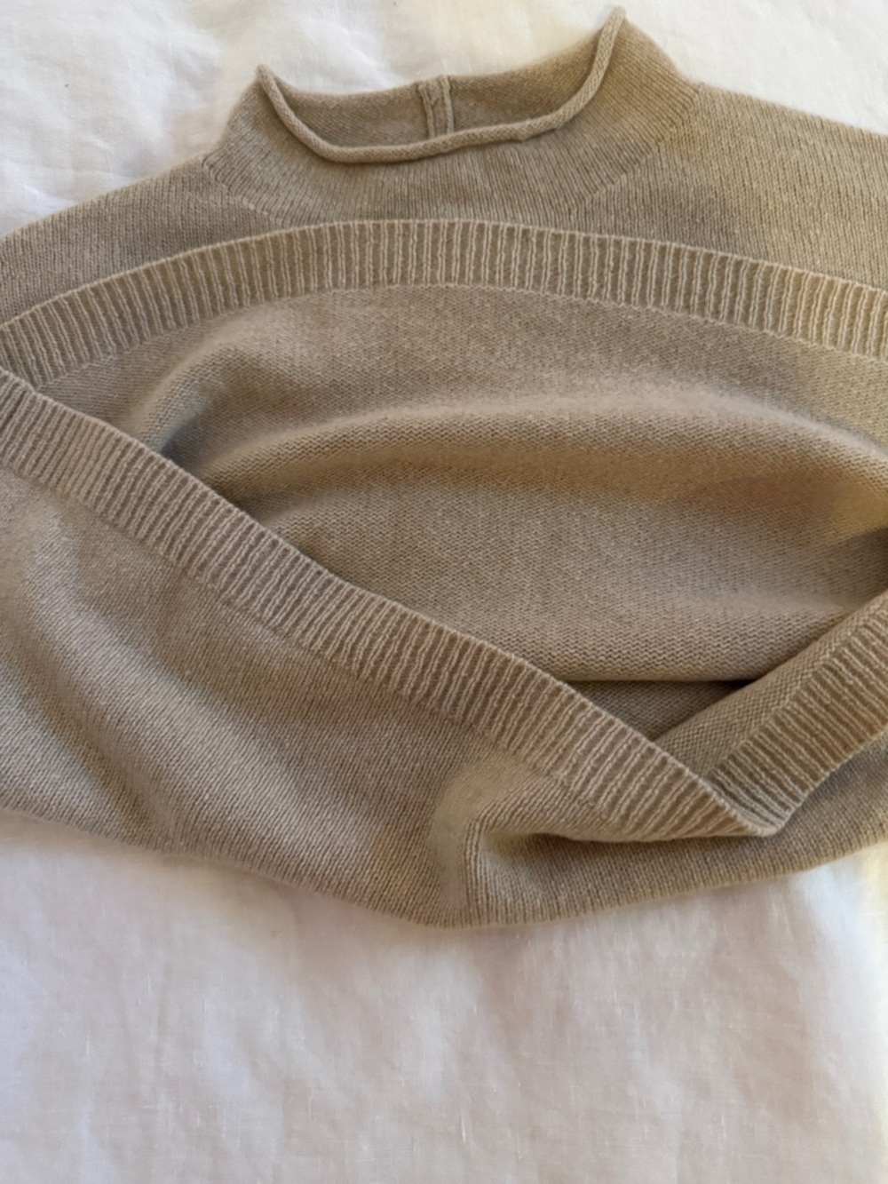 100% CASHMERE Neutral Cropped Crewneck Sweater long sleeved - Picture 3 of 11